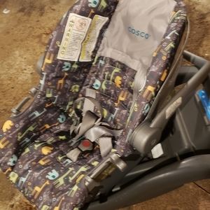 Carseat with base